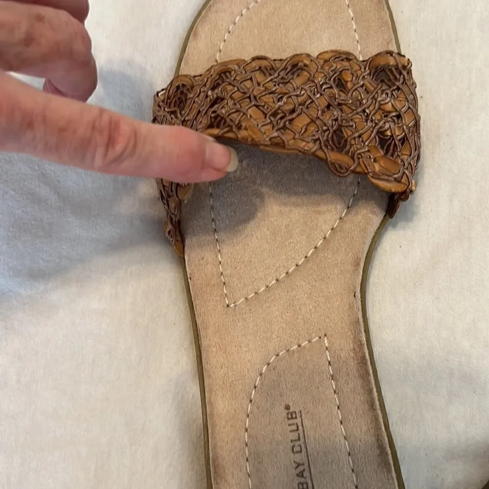 Montego Bay size 81/2 W comfy tan and brown slide sandals look new